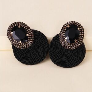 Black stud earrings super light weight A470